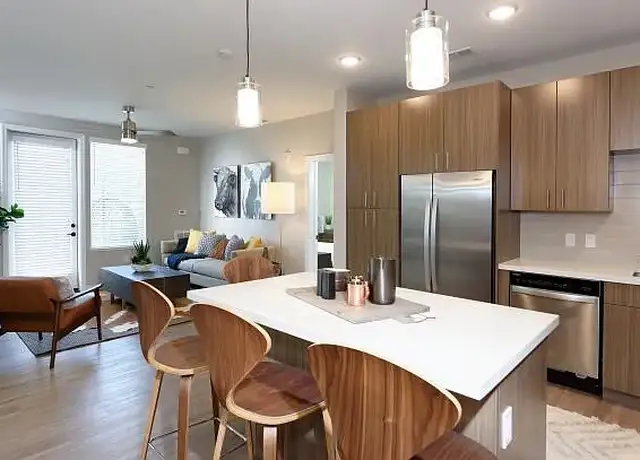Photo of 1113 Baywood Dr, Petaluma, CA 94954