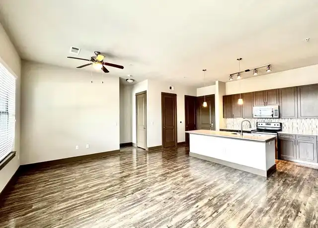 Property at 5454 Washington Ave Unit 1233, Houston, TX, 77007, 2 beds, 2 baths, [object Object]