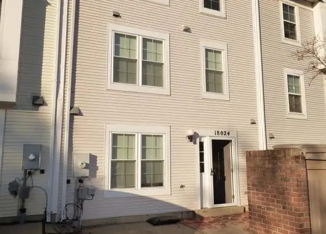 Property at 18024 Singing Pine Cir, Montgomery Village, MD, 20886, 3 beds, 2.5 baths, [object Object]