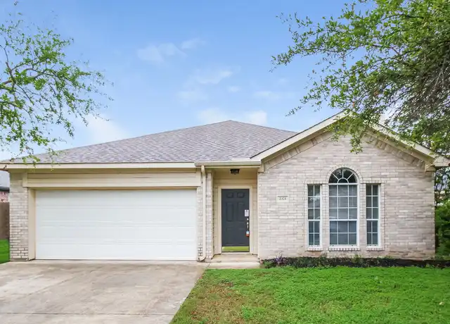 Property at 2321 Wildwood Ln, Denton, TX, 76210, 3 beds, 2 baths, [object Object]