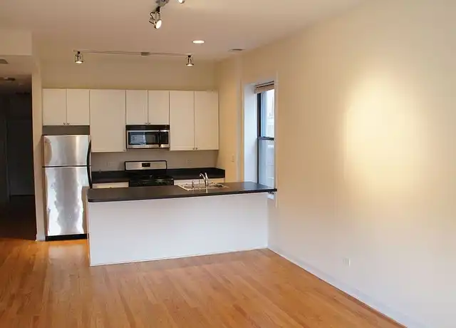 Property at 4715 N Sheridan Rd Unit 21N, Chicago, IL, 60640, 2 beds, 2 baths, [object Object]