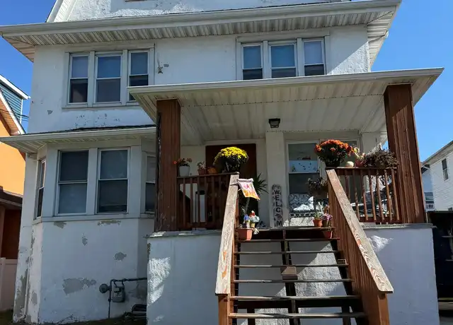Property at 316 Beach 29th St Unit 2, Far Rockaway, NY, 11691, 2 beds, 1 bath, [object Object]