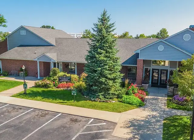 Photo of 11757 Garden Cir E, Fishers, IN 46038