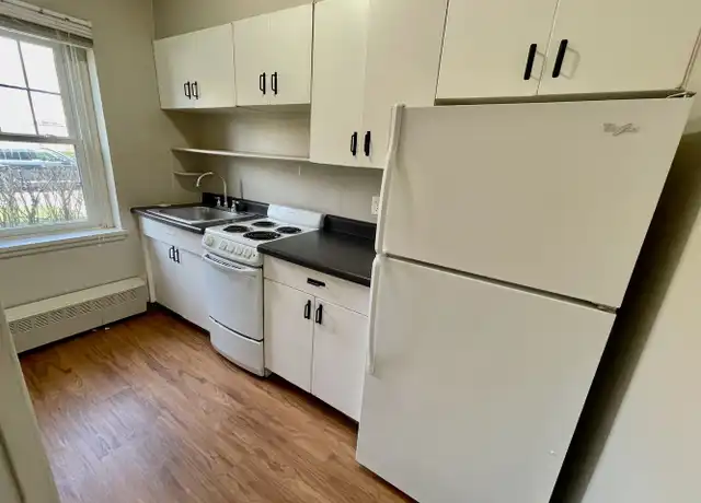 Property at 2040 W Saunders Ave Unit 301, St Paul, MN, 55116, 1 bed, 1 bath, [object Object]