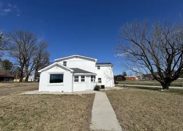Property at 7505 Lee Hwy, Chattanooga, TN, 37421, 5 beds, 2 baths, [object Object]
