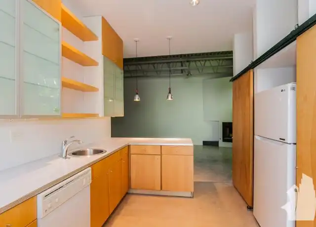 Property at 4715 N Damen Ave, Chicago, IL, 60625, 2 beds, 2 baths, [object Object]