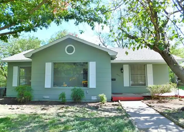 Property at 420 Fulton St, Denton, TX, 76201, 2 beds, 2 baths, [object Object]