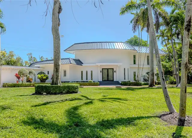 Property at 6540 SW 135th Ter, Pinecrest, FL, 33156, 6 beds, 5.5 baths, [object Object]