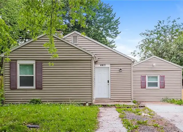 Property at 4411 N Charlotte St, Kansas City, MO, 64116, 2 beds, 1 bath, [object Object]