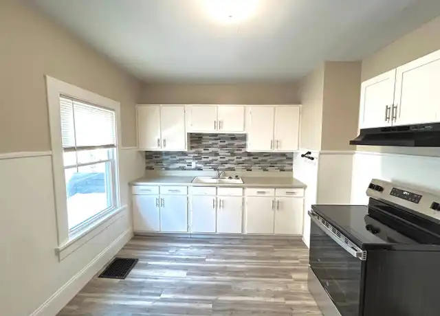 Property at 2806 S Smithville Rd, Dayton, OH, 45420, 4 beds, 1 bath, [object Object]