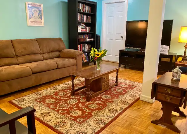 Property at 25 Summers St, Oyster Bay, NY, 11771, 2 beds, 1 bath, [object Object]