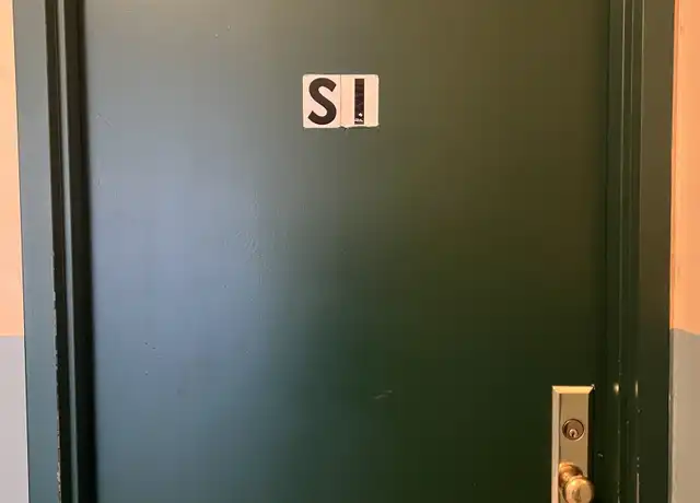 Property at 390 Bellevue St, Hartford, CT, 06120, 2 beds, 1 bath, [object Object]