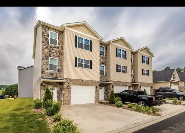 Property at 201 Red Oak Ln Unit 201, Westover, WV, 26501, 3 beds, 2.5 baths, [object Object]
