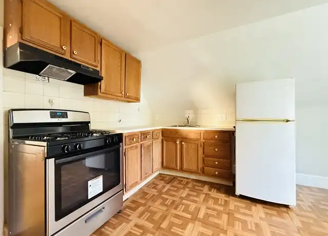 Property at 35 Kingston St Unit 3, Somerville, MA, 02144, 1 bed, 1 bath, [object Object]