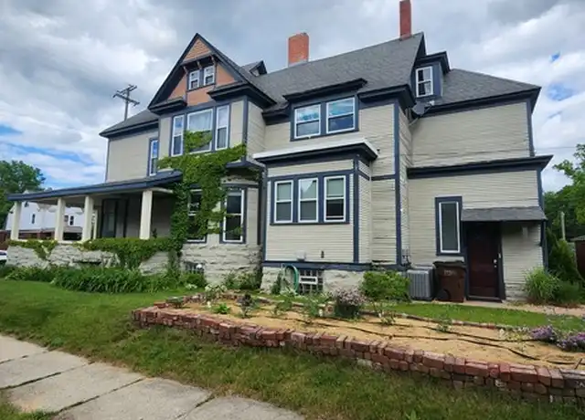 Property at 1302 Wealthy St SE Unit 2, Grand Rapids, MI, 49506, 3 beds, 1 bath, [object Object]