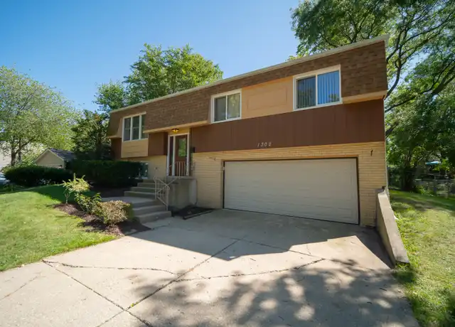 Property at 1302 Oxford Ln, Wheaton, IL, 60189, 3 beds, 2 baths, [object Object]
