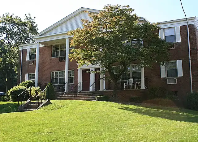 Property at Summit Manor - 70 Berkshire Pl, Hackensack, NJ, 07601, 1-2 bed, 1 bath, [object Object]