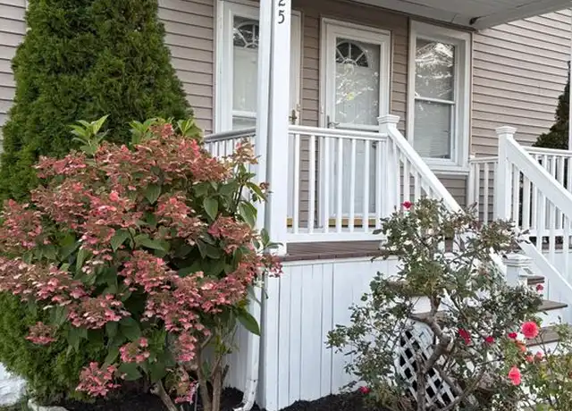 Property at 225 Columbus Ave, Stratford, CT, 06615, 2 beds, 1 bath, [object Object]