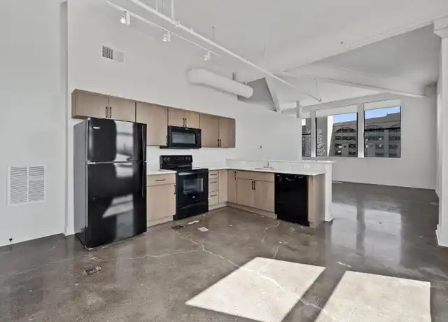Property at 411 3rd St SE Unit Lyman Lofts 401, Cedar Rapids, IA, 52401, 1 bed, 1 bath, [object Object]