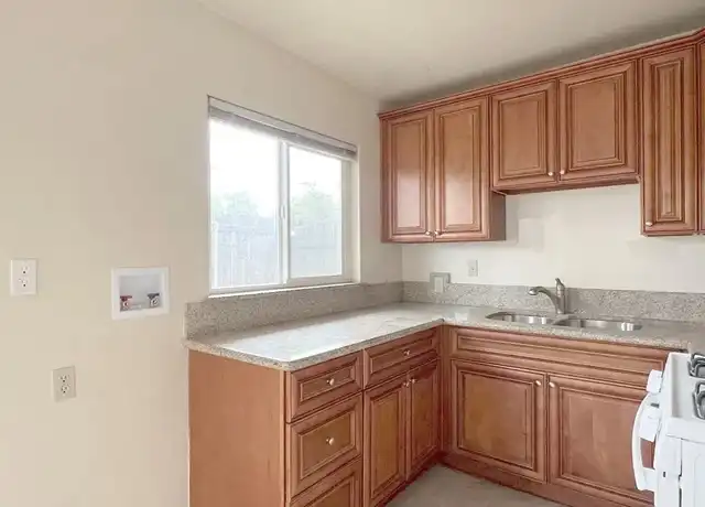 Property at 284 N Palm Ave Unit A, Upland, CA, 91786, 1 bed, 1 bath, [object Object]