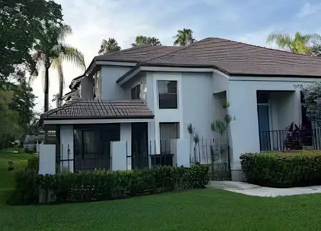 Property at 579 Prestwick Cir #3, Palm Beach Gardens, FL, 33418, 3 beds, 2.5 baths, [object Object]