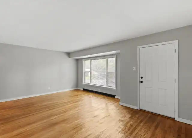 Property at 95 Chateau Dr, Florissant, MO, 63031, 3 beds, 1 bath, [object Object]