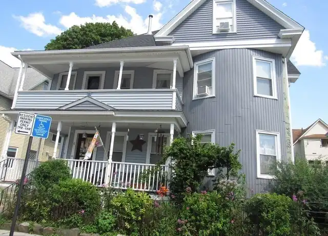 Property at 6 Berkshire St, Worcester, MA, 01609, 2 beds, 1 bath, [object Object]