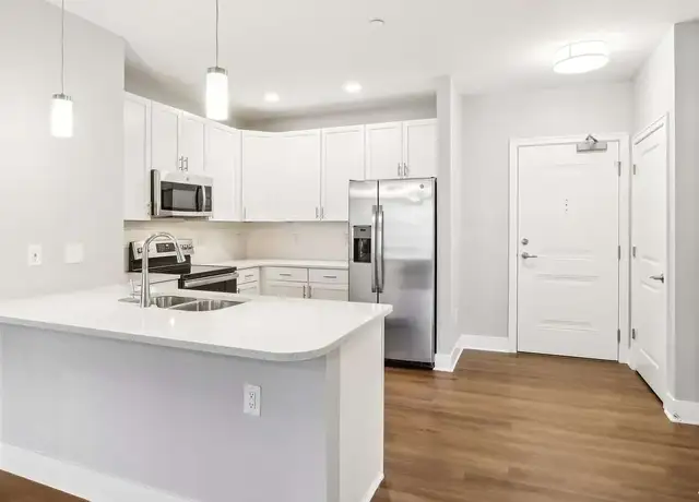 Photo of 880 Monon Green Blvd, Carmel, IN 46032