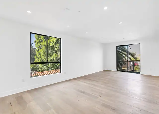 Property at 843 N Fuller Ave Unit 301, Los Angeles, CA, 90046, 3 beds, 3 baths, [object Object]