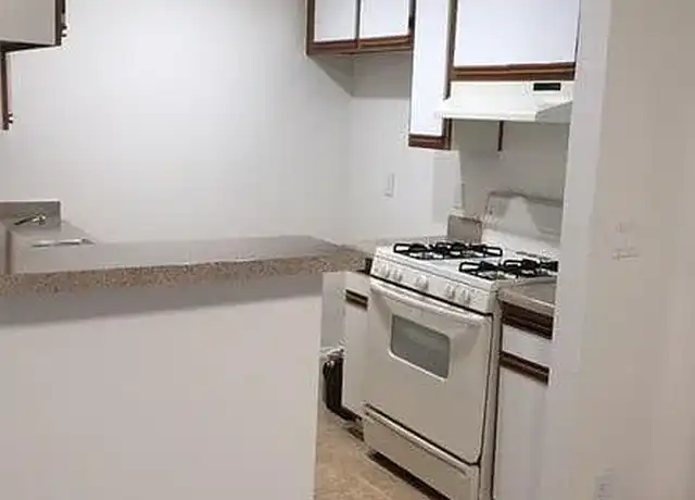 Property at 400 South Westmoreland - 400 Westmoreland Ave, Los Angeles, CA, 90020, 0-1 beds, 1 bath, [object Object]