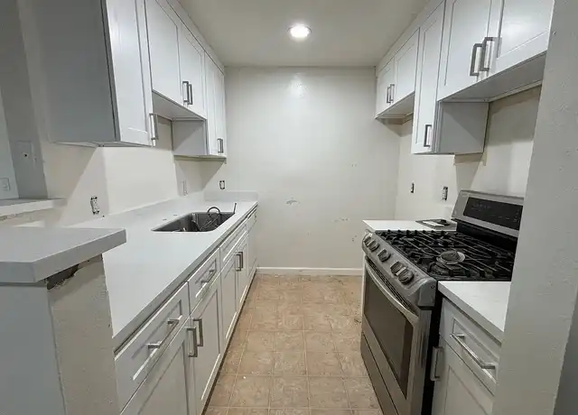 Property at 400 South Westmoreland - 400 Westmoreland Ave, Los Angeles, CA, 90020, 0-1 beds, 1 bath, [object Object]