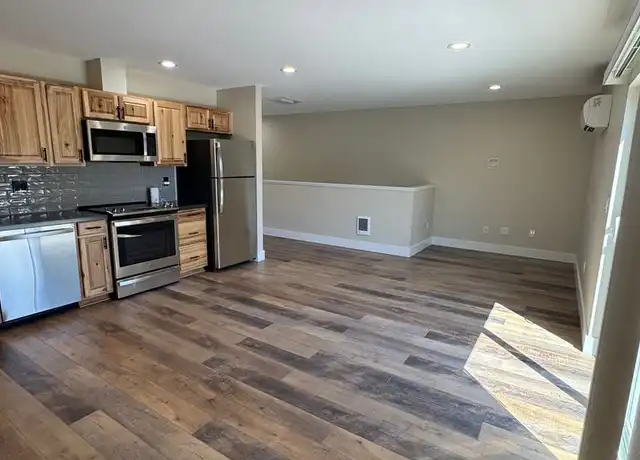 Property at 1242 NE Dempsey Dr, Bend, OR, 97701, 2 beds, 1 bath, [object Object]