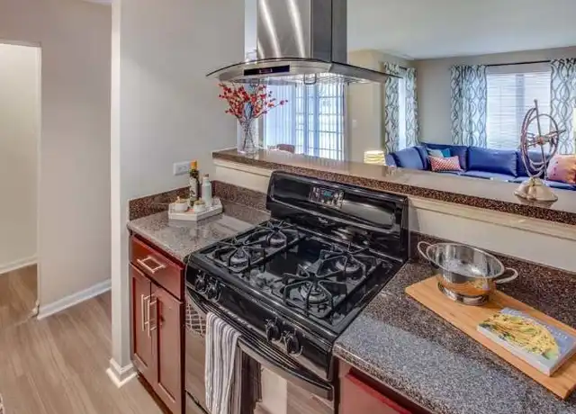Property at 194 Macarthur Dr, Willowbrook, IL, 60527, 2 beds, 2 baths, [object Object]