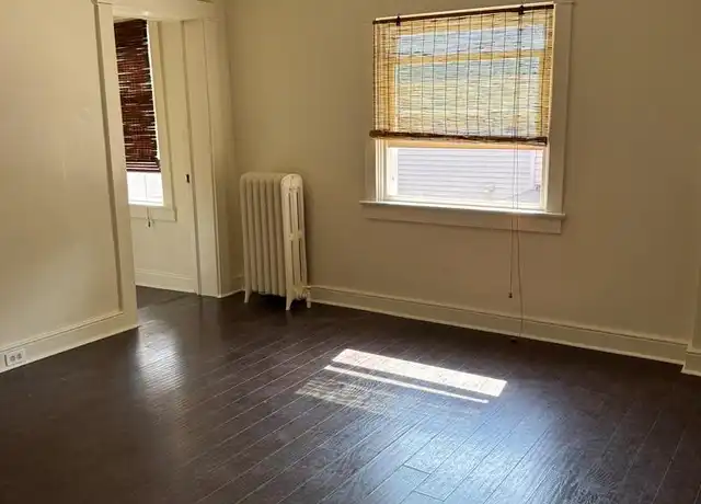 Property at 36 E New St, Lancaster, PA, 17602, 2 beds, 1 bath, [object Object]