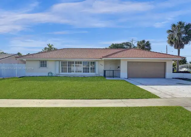 Property at 601 SW 8th Ter, Boca Raton, FL, 33486, 3 beds, 2.5 baths, [object Object]
