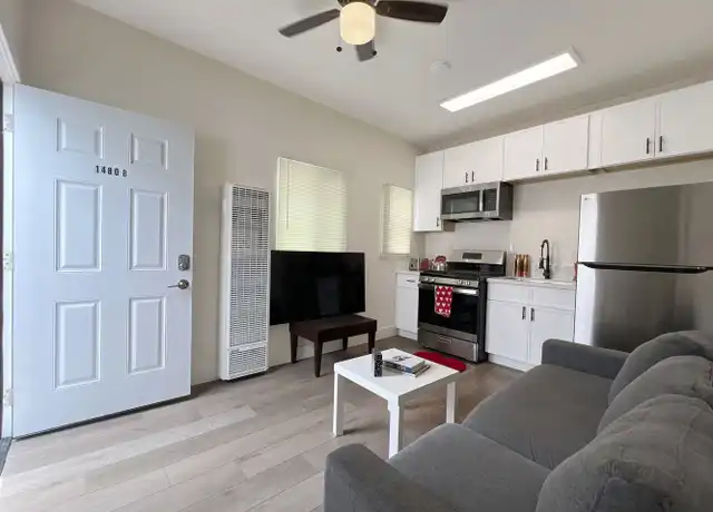Property at 1478 Henderson Ave Unit 1480 B, Long Beach, CA, 90813, 1 bed, 1 bath, [object Object]