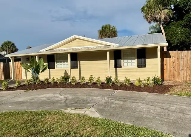 Property at 856 28th Ave, Vero Beach, FL, 32960, 2 beds, 1 bath, [object Object]