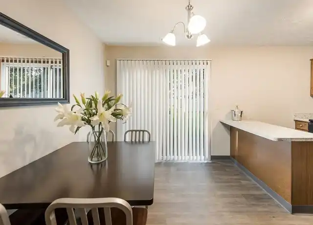 Property at Parkside at Maple Canyon - 2115 Jewett Dr, Columbus, OH, 43229, 2 beds, 1 bath, [object Object]