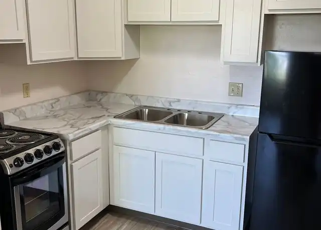 Property at 4013 39th Ave Unit 4017-13, Kenosha, WI, 53144, 1 bed, 1 bath, [object Object]