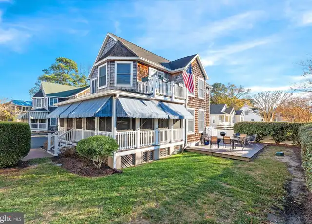 Property at 330 Garfield Ext, Bethany Beach, DE, 19930, 4 beds, 3.5 baths, [object Object]