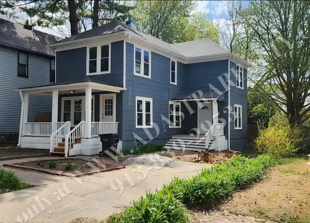 Property at 521 Ottawa St, Leavenworth, KS, 66048, 4 beds, 1.5 baths, [object Object]