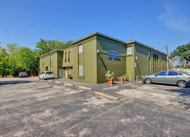 Property at 303 W 40th St Unit 111, Austin, TX, 78751, 2 beds, 1 bath, [object Object]