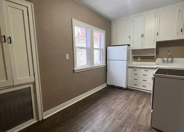 Property at 312 8th Ave SE Unit 1/2, Aberdeen, SD, 57401, 1 bed, 1 bath, [object Object]
