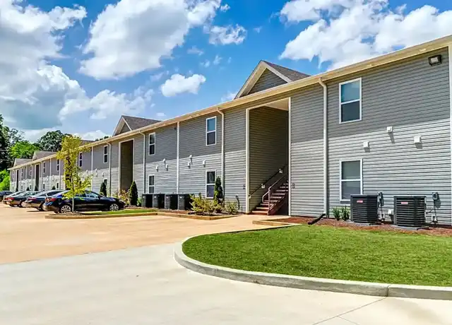 Property at Welcome to Crestview Apartments - 296 Oak St W, Alexander City, AL, 35010, 2 beds, 2 baths, [object Object]