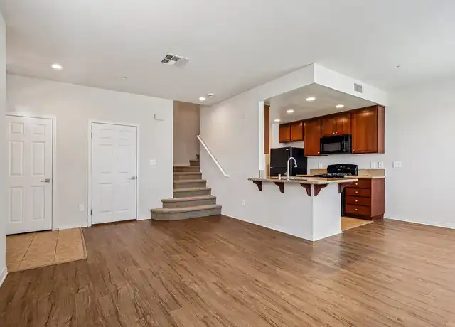 Property at Villas at the Park - 313 Westpark Ct, Camarillo, CA, 93012, 0 beds, 1 bath, [object Object]