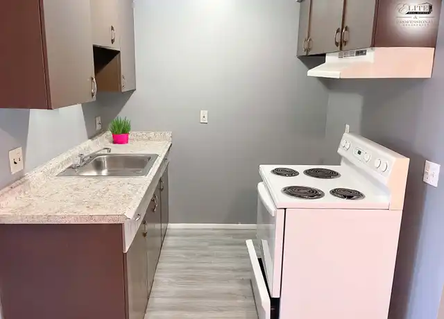 Property at 18701 Fitzpatrick St, Detroit, MI, 48228, 1 bed, 1 bath, [object Object]
