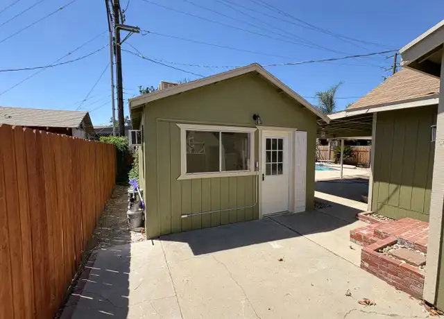 Property at 1085 E Academy Ave Unit B, Tulare, CA, 93274, 1 bed, 1 bath, [object Object]