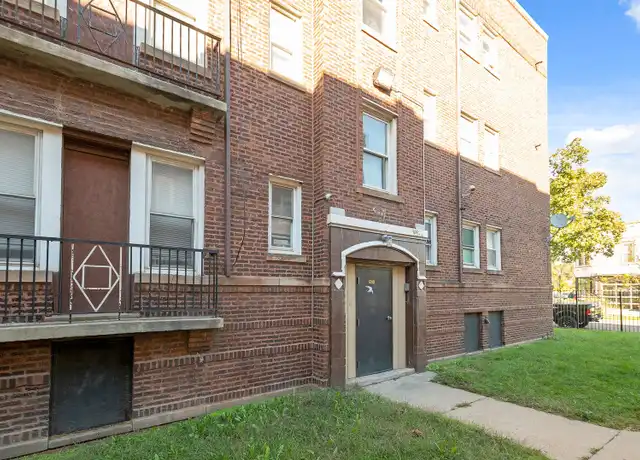 Property at 6100 S Eberhart Ave Unit 6100-2W, Chicago, IL, 60637, 0 beds, 1 bath, [object Object]