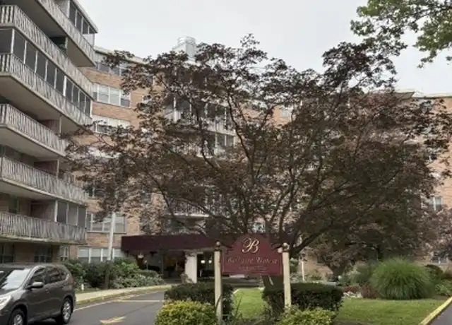 Property at 530 Valley Rd Unit 7E, Montclair, NJ, 07043, 1 bed, 1 bath, [object Object]