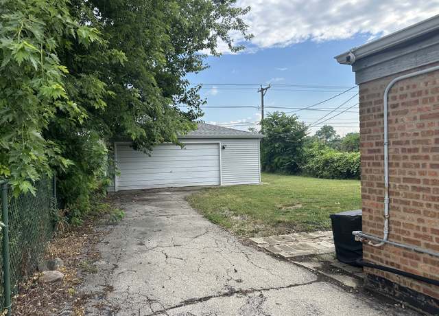 Photo of 9515 Nerbonne Ave, Franklin Park, IL 60131